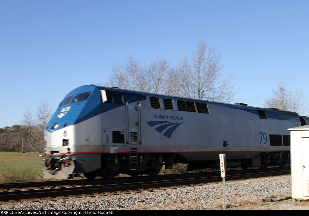 AMTK 79 leads train P089 southbound